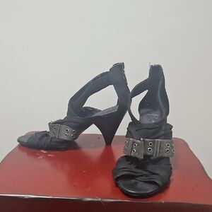 Stylish Black Heeled Sandals